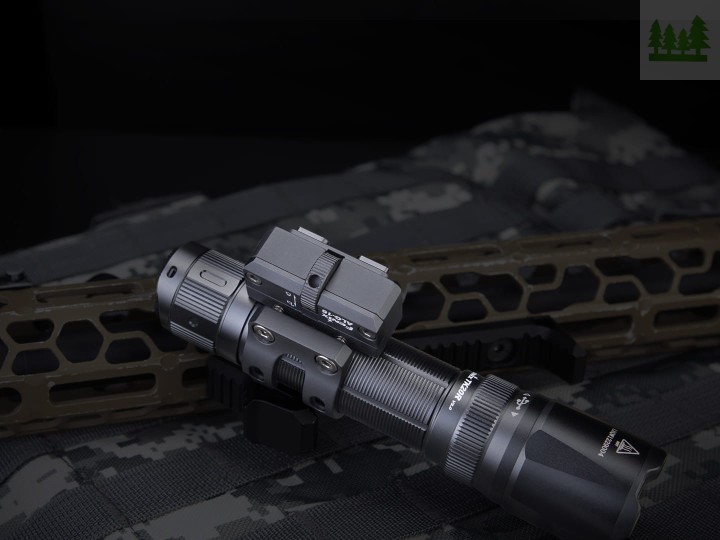 Montaż taktyczny latarki Fenix ALG-16-4 259