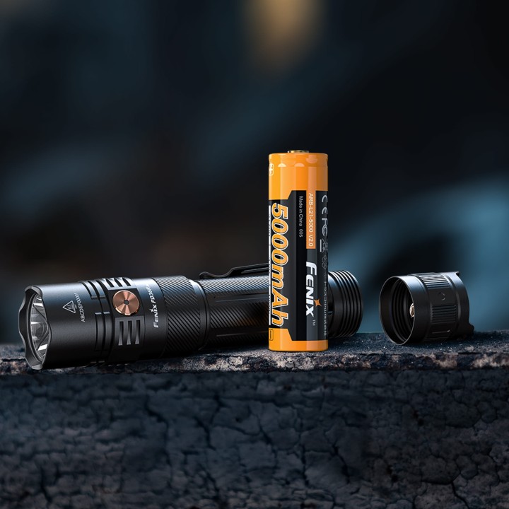 Latarka taktyczna LED Fenix PD36R ACE-9 3517 