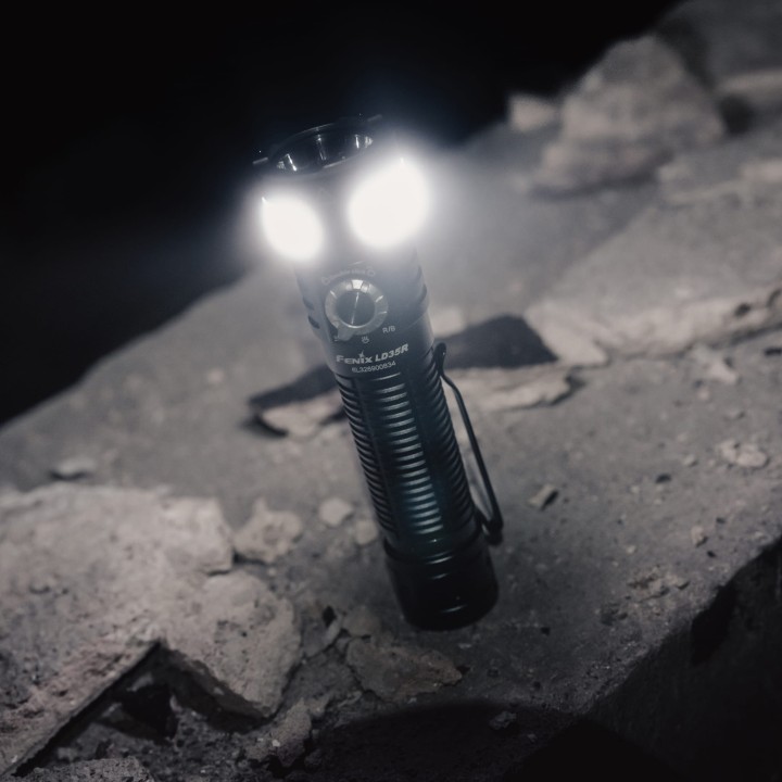 Latarka LED Fenix LD35R-9 3538 