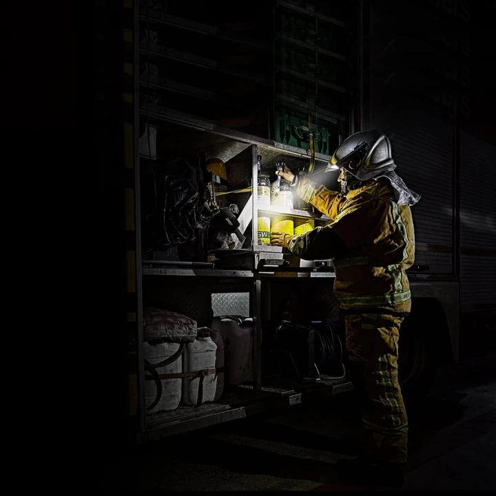 Latarka LED Fenix WF30RE-7 117