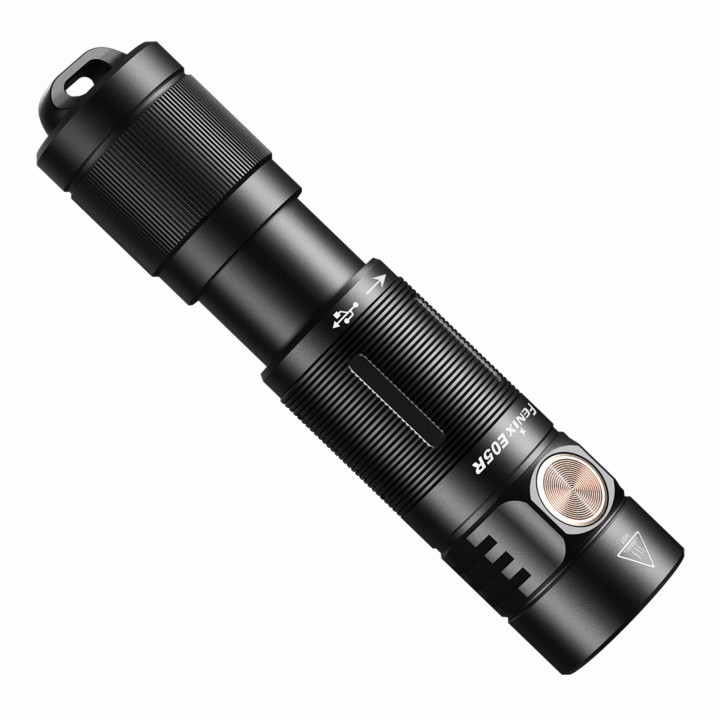 Latarka LED Fenix E05R czarna-3 124
