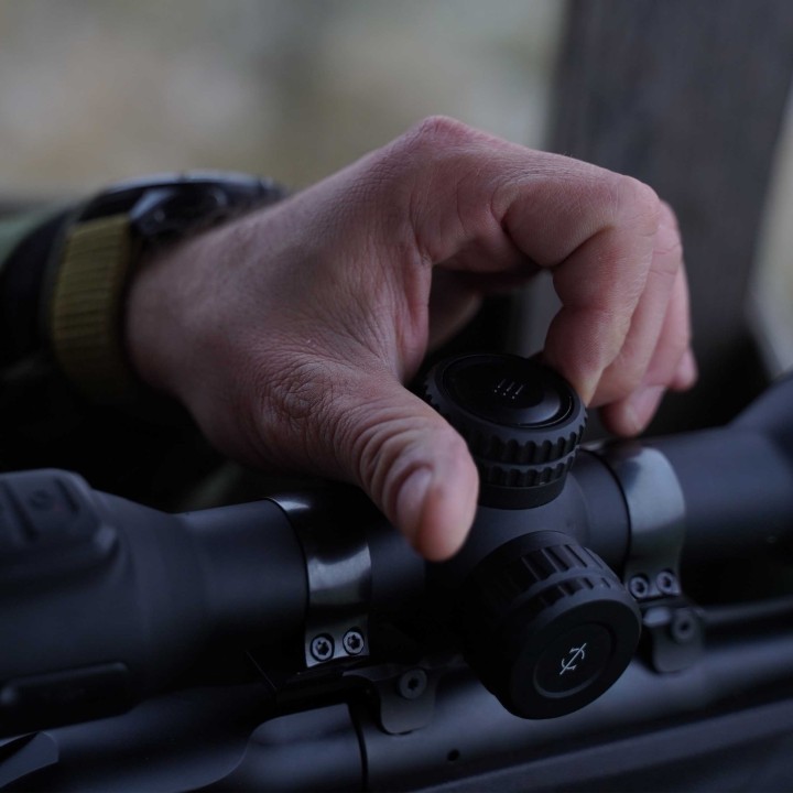 Celownik noktowizyjny noktowizor HIKMICRO Alpex 4K z uchwytem pod IR-10 1481